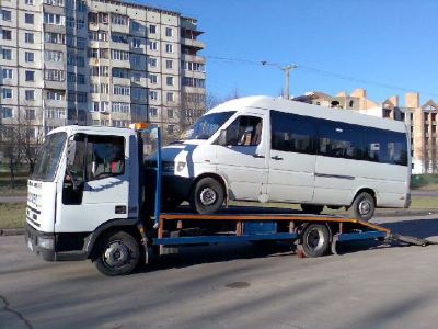 фото услуги эвакуатора микроавтобусов в новокузнецке