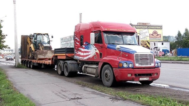 фото трала эвакуатора компании «ЭвакуаторПрофи»