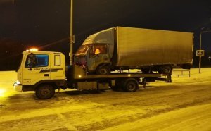 фото услуги эвакуатора для грузовых авто
