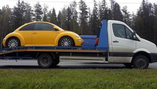 Фото эвакуации малолитражного авто 